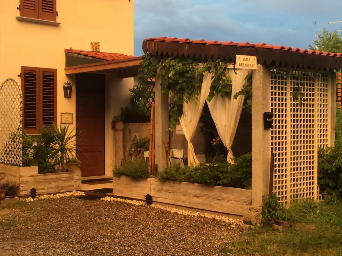 B&B Il Rustico Turate Bagian luar foto