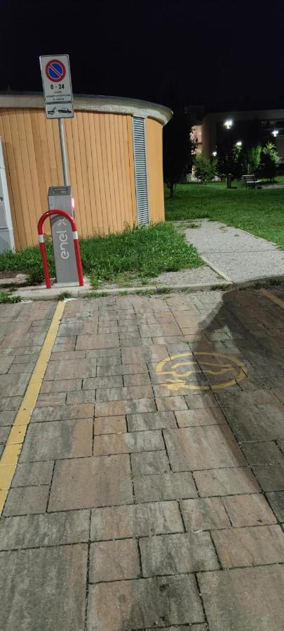 B&B Il Rustico Turate Bagian luar foto
