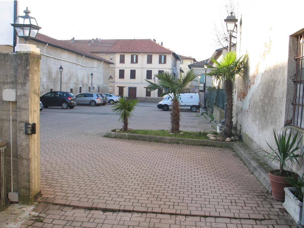 B&B Il Rustico Turate Bagian luar foto