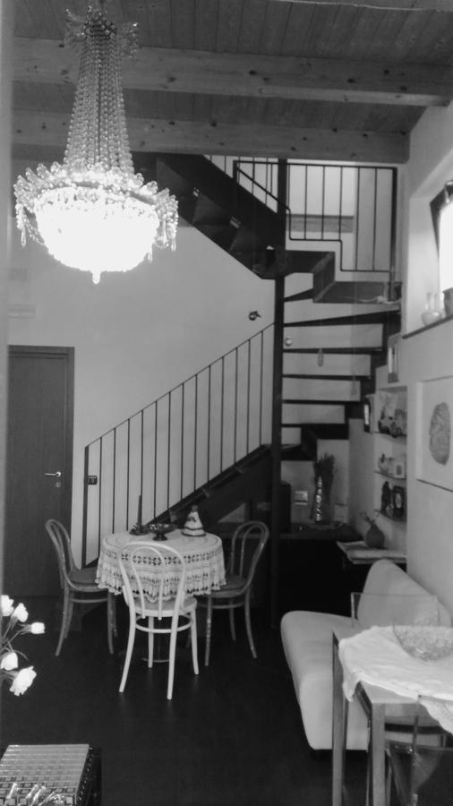 B&B Il Rustico Turate Bagian luar foto