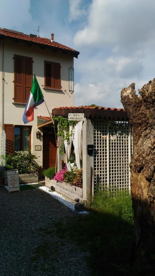 B&B Il Rustico Turate Bagian luar foto