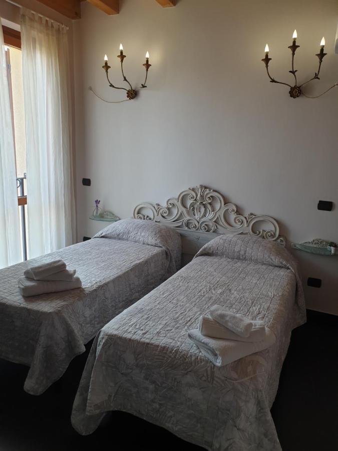 B&B Il Rustico Turate Bagian luar foto