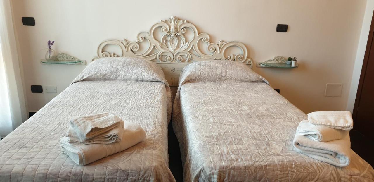B&B Il Rustico Turate Bagian luar foto